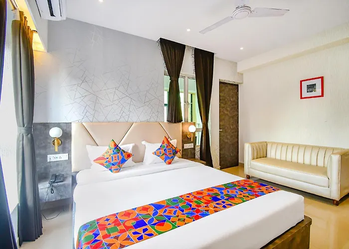 Fabhotel Lake View Topsia