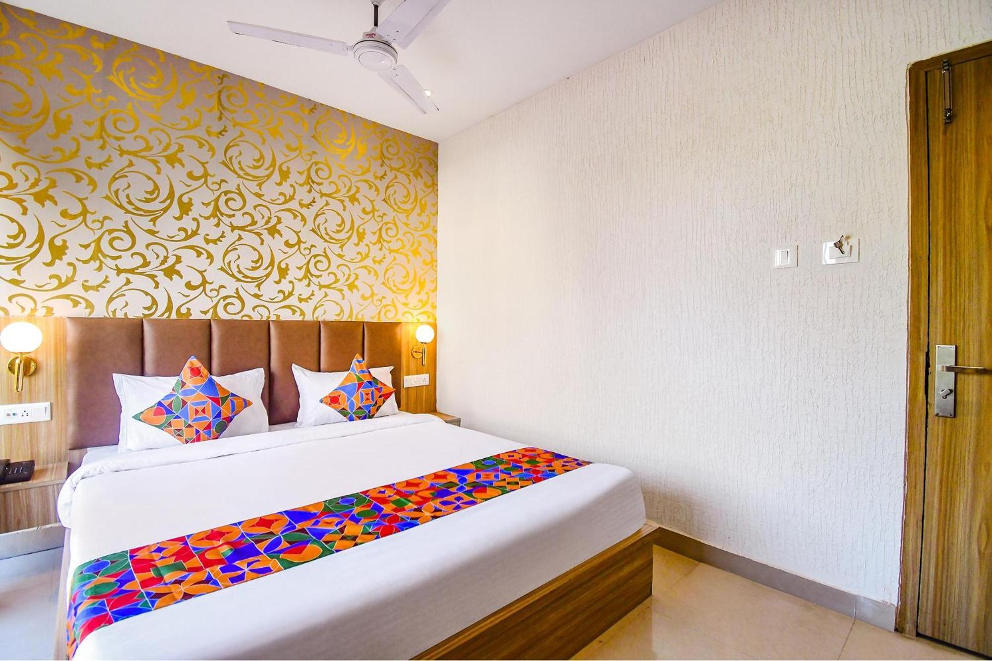 Fabhotel View Topsia