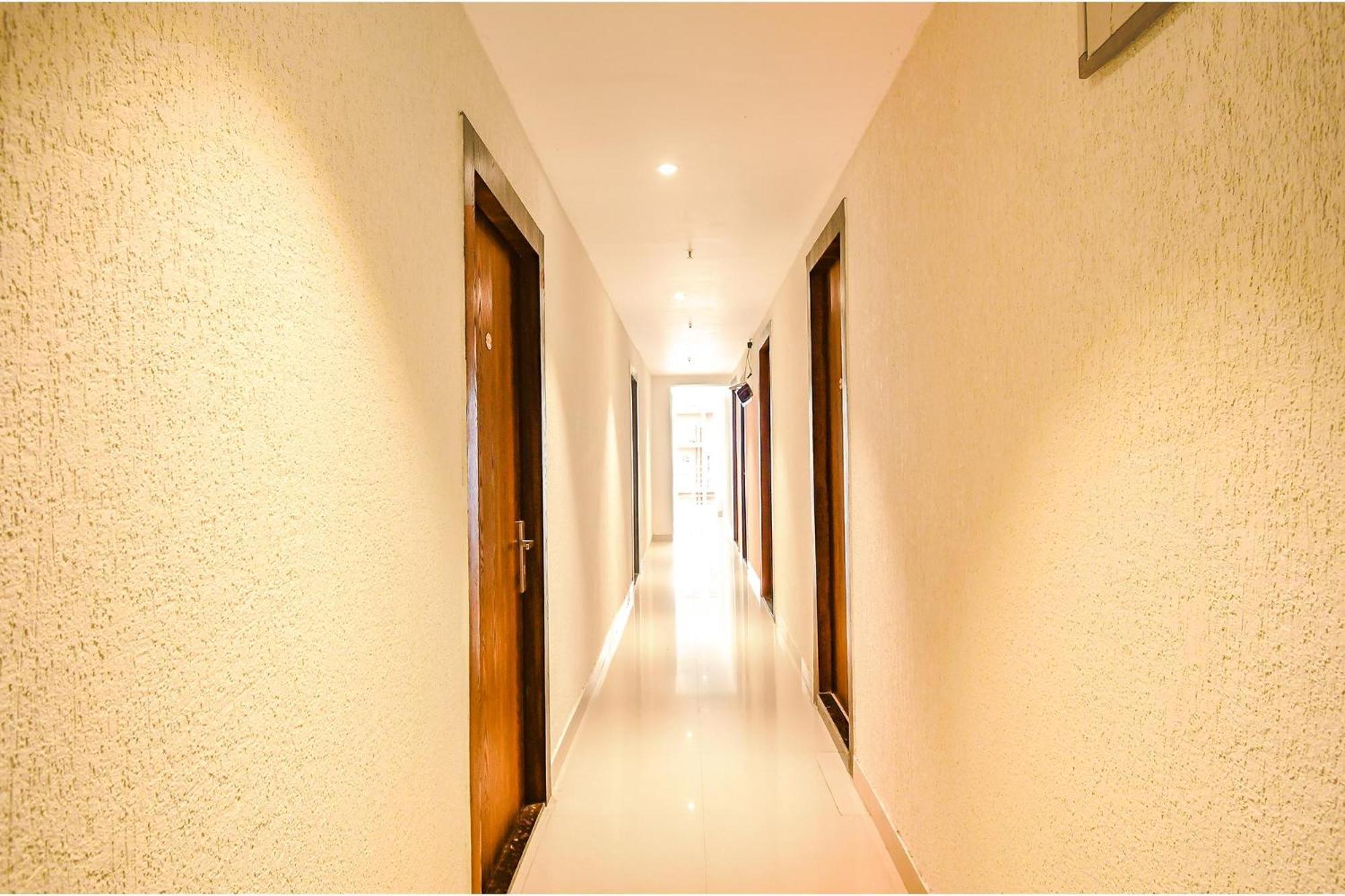Fabhotel View Topsia