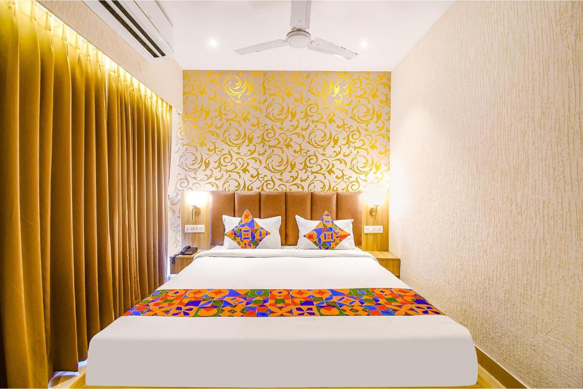 Hotel Fabhotel View Topsia
